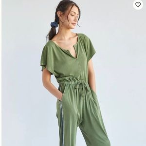 Perfect condition NO rips, stains, tears, this item SOLD OUT from Anthropologie